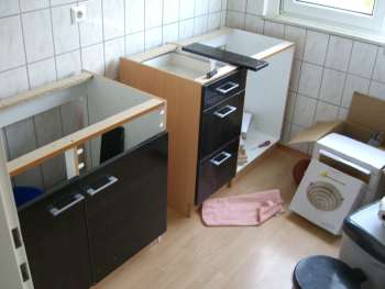 kitchen_wrek_s.jpg